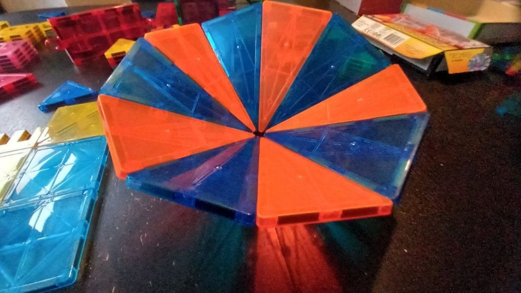 Review Calivex magnetisch speelgoed + winactie magnetic tiles!