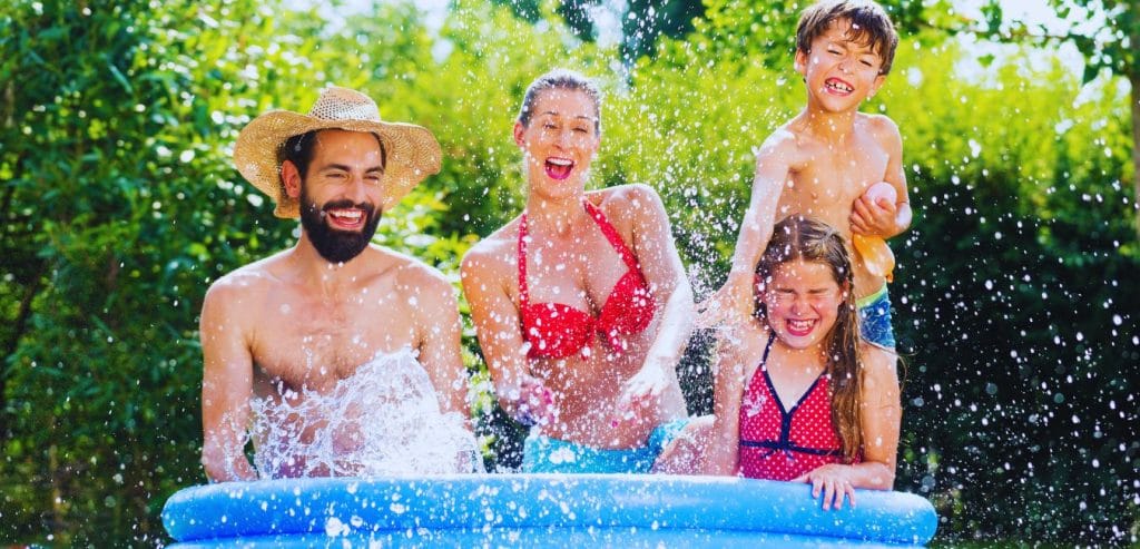 Waterspeelgoed: de leukste ideeën voor buiten spelen met water - Zwembaden voor kinderen en gezinnen